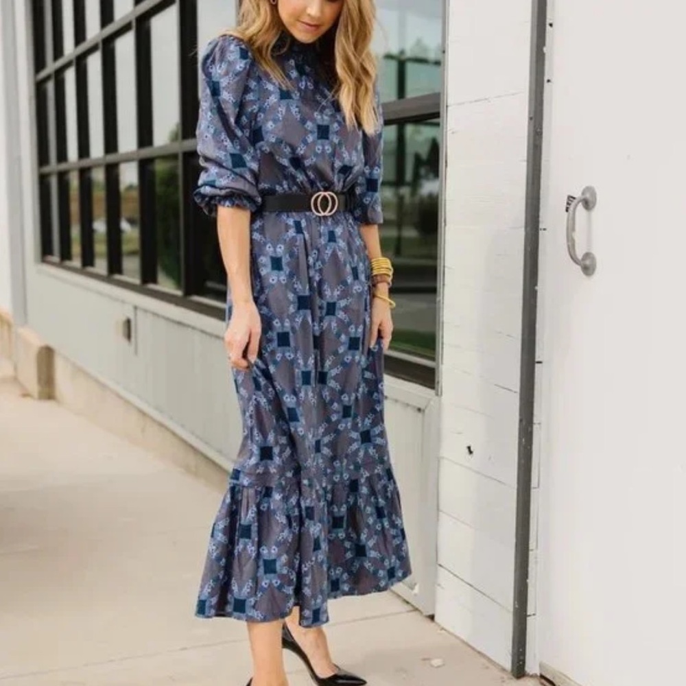Universal Thread Long Sleeve Dress
